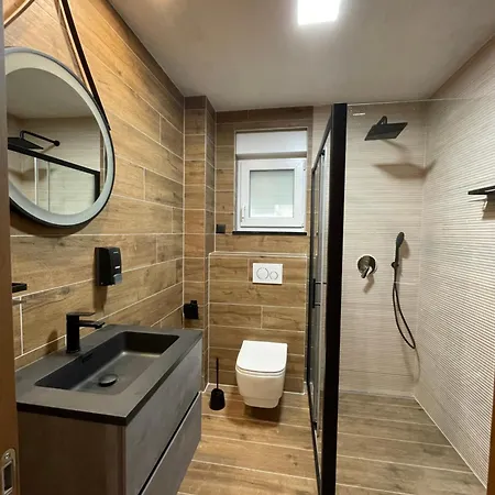 Mariva - 23 * Makarska